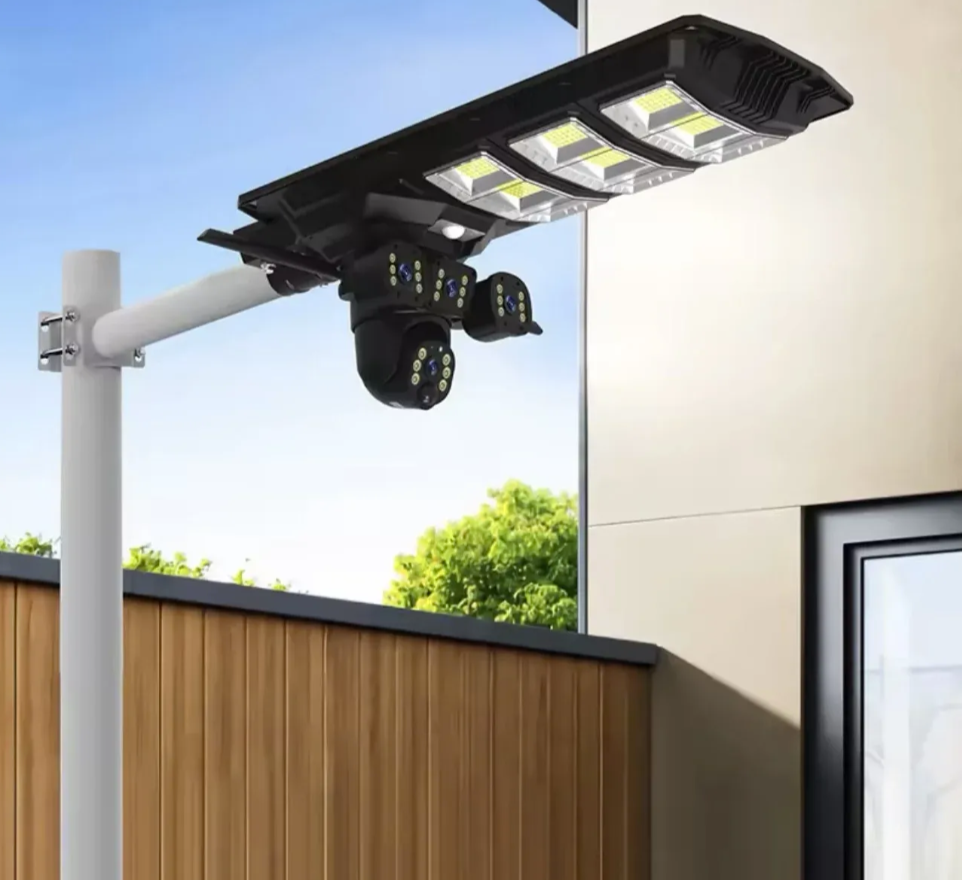 058 - Solarna 4G kamera sa reflektorom 450W i 4 nezavisne kamere